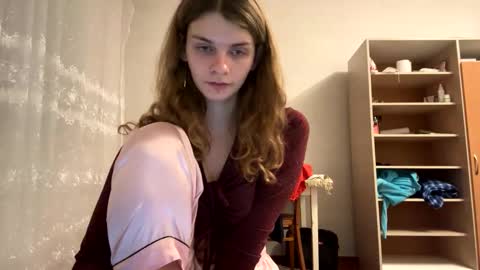 cute_kitte online show from 01.12.25