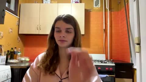 cute_kitte online show from 02.24.25