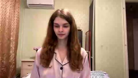 cute_kitte online show from 10.22.25