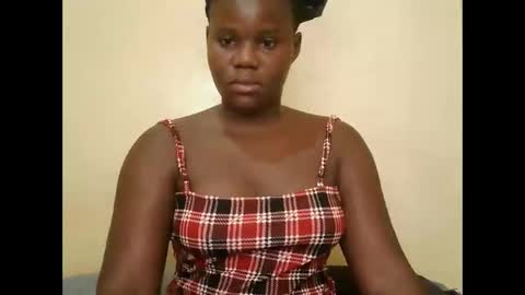 cute_latifah online show from 02.20.26