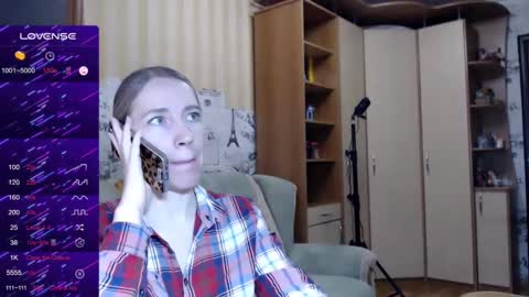 cute_lion_ online show from 02.15.25