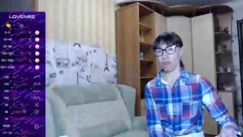 cute_lion_ online show from 03.10.25