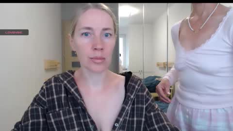 cute_lion_ online show from 10.15.25