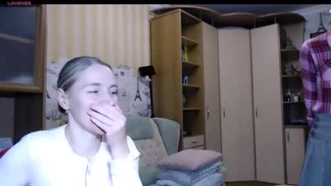 cute_lion_ online show from 12.02.25