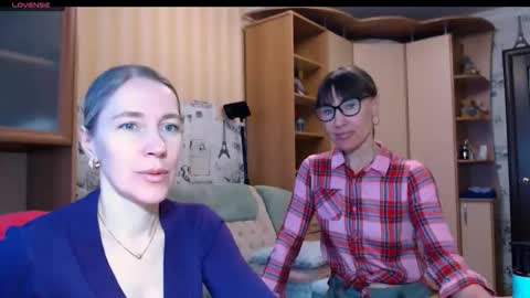 cute_lion_ online show from 02.19.26