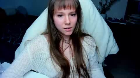 Snapshot of cute_little_ass chatting on 05.20.26 Emily online show from 05.20.26