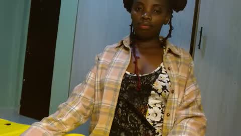 cute_lorna online show from 04.27.26