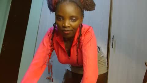 cute_lorna online show from 04.28.26