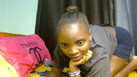 cute_lorna online show from 05.01.26