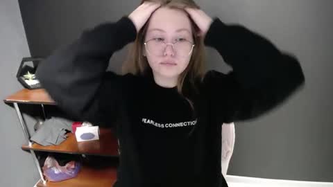 Snapshot of cute_minx chatting on 02.17.25 Veronica online show from 02.17.25