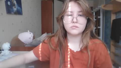 Snapshot of cute_minx chatting on 03.06.25 Veronica online show from 03.06.25
