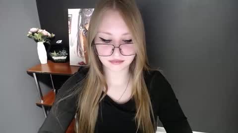 Veronica online show from 03.13.26