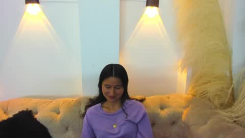 Snapshot of cute_rouss chatting on 12.11.24 ROUSS online show from 12.11.24