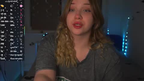 Snapshot of cute_sharloti chatting on 11.26.25 Sasha online show from 11.26.25