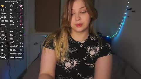 Snapshot of cute_sharloti chatting on 12.13.25 Sasha online show from 12.13.25