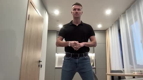 cute_skywalker online show from 10.18.25