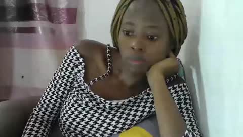 cute_sonny online show from 02.23.25