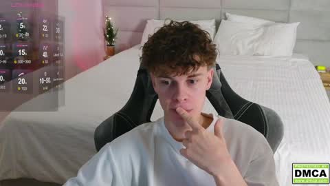 Snapshot of cute_thomas chatting on 12.21.24 Thomas - online show from 12.21.24