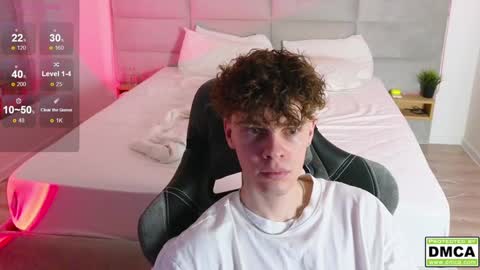 Snapshot of cute_thomas chatting on 02.04.25 Thomas - online show from 02.04.25