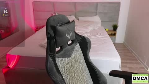 Snapshot of cute_thomas chatting on 02.04.25 Thomas - online show from 02.04.25