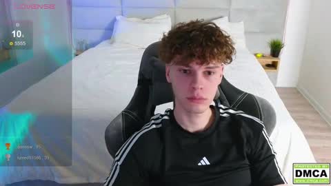 Snapshot of cute_thomas chatting on 02.20.25 Thomas - online show from 02.20.25