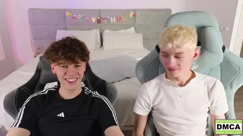 Snapshot of cute_thomas chatting on 02.21.25 Thomas - online show from 02.21.25