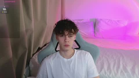 Thomas -  online show from 05.04.26