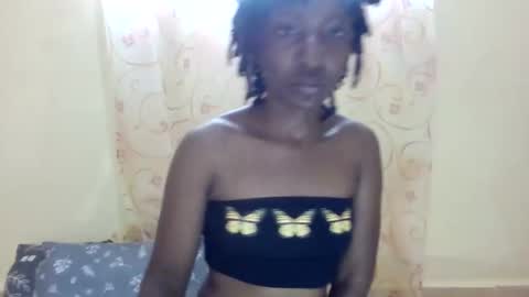 Snapshot of cute_xeniah chatting on 09.16.25 cute_xeniah online show from 09.16.25