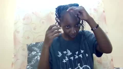 Snapshot of cute_xeniah chatting on 09.22.25 cute_xeniah online show from 09.22.25