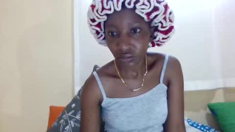 Snapshot of cute_xeniah chatting on 10.07.25 cute_xeniah online show from 10.07.25