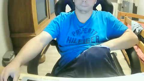 Snapshot of cuteboy090 chatting on 09.20.25 Cuteboy090 online show from 09.20.25