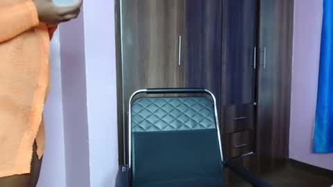 Snapshot of cutebuu chatting on 12.03.25 cutebuu online show from 12.03.25