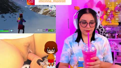 Snapshot of cutecinamonroll chatting on 01.12.25 Cinna independent model online show from 01.12.25