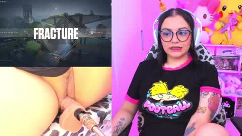 Snapshot of cutecinamonroll chatting on 01.20.25 Cinna independent model online show from 01.20.25