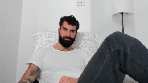 cuteeboy online show from 11.24.25