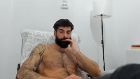 cuteeboy online show from 12.18.25