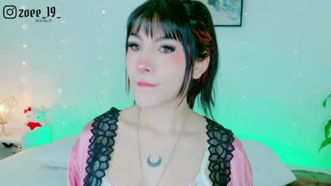 Zoe  online show from 04.26.26