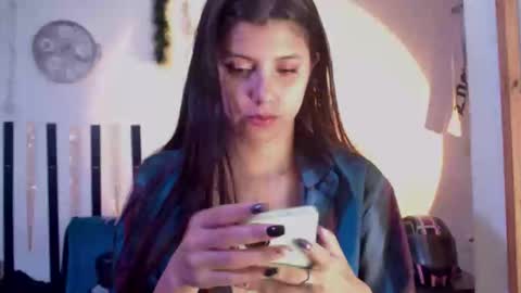 Snapshot of cutehaome chatting on 10.20.25 haome online show from 10.20.25