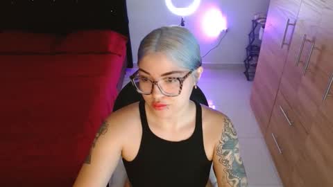 Snapshot of cuteisabella_a chatting on 02.08.26 isabella online show from 02.08.26