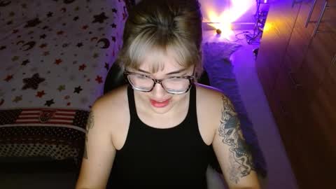 Snapshot of cuteisabella_a chatting on 03.06.26 isabella online show from 03.06.26