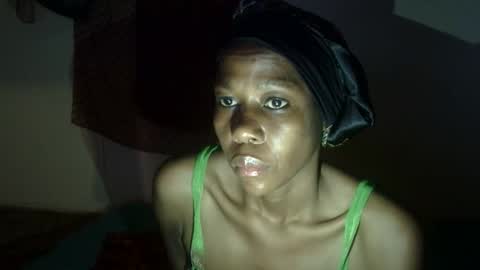 Snapshot of cutemir chatting on 10.16.25 cutemir online show from 10.16.25