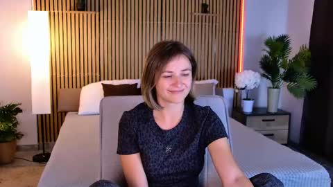 Snapshot of cutemirage chatting on 05.24.26 cutemirage online show from 05.24.26