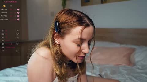 Snapshot of cutenass chatting on 12.15.25 Mary online show from 12.15.25