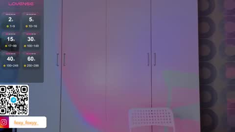 Snapshot of cuteroxyfoxyy chatting on 03.03.25 Roxy online show from 03.03.25