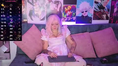 Snapshot of cutesarah_10 chatting on 04.18.26 cutesarah_10 online show from 04.18.26