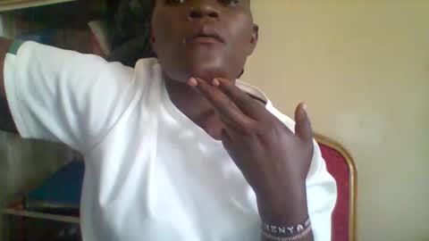 Snapshot of cutesexyblackass chatting on 03.27.26 Nelly online show from 03.27.26