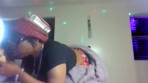 Snapshot of cuteshotkiki chatting on 01.13.26 mary mack online show from 01.13.26