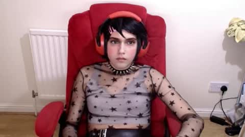 cutest_princess online show from 12.04.25