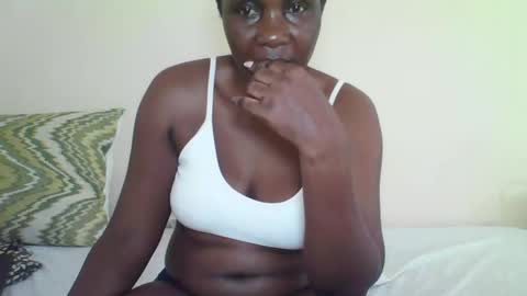 Snapshot of cutetinah chatting on 09.09.25 TAMARA online show from 09.09.25