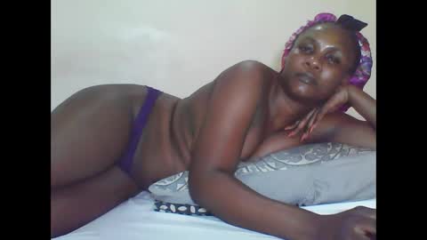 Snapshot of cutetinah chatting on 11.04.25 TAMARA online show from 11.04.25